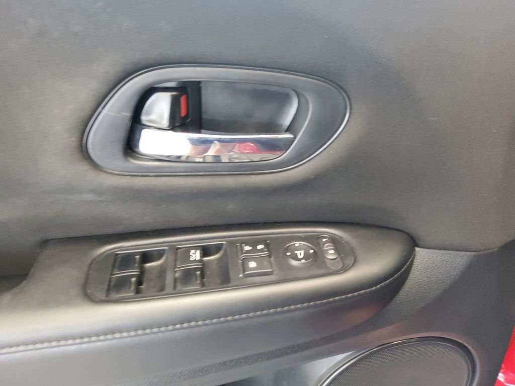 Used 2018 Black Honda LX image 12
