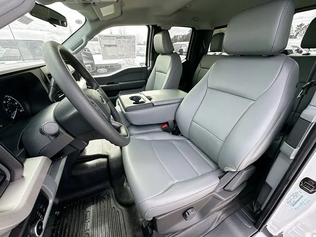 New 2024 Oxford White Ford XL image 13