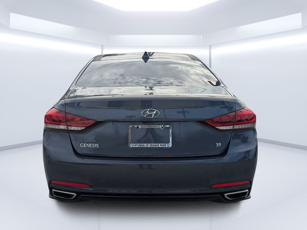 Used 2016 Blue Hyundai 3.8 image 4