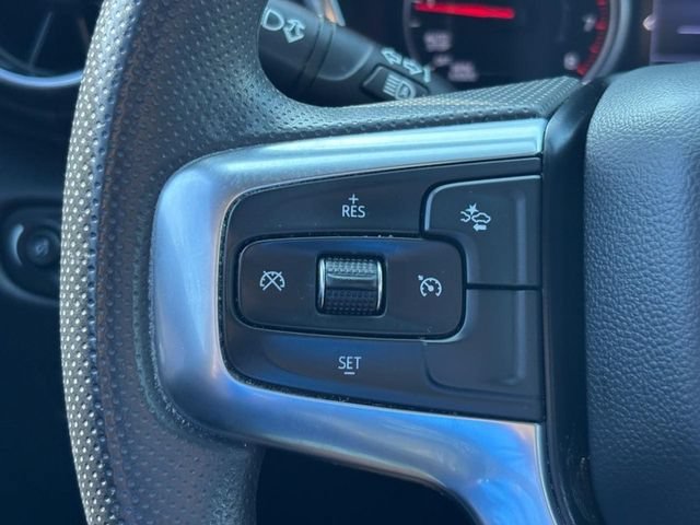 Used 2021 SILVER ICE METALLIC Chevrolet LT image 17