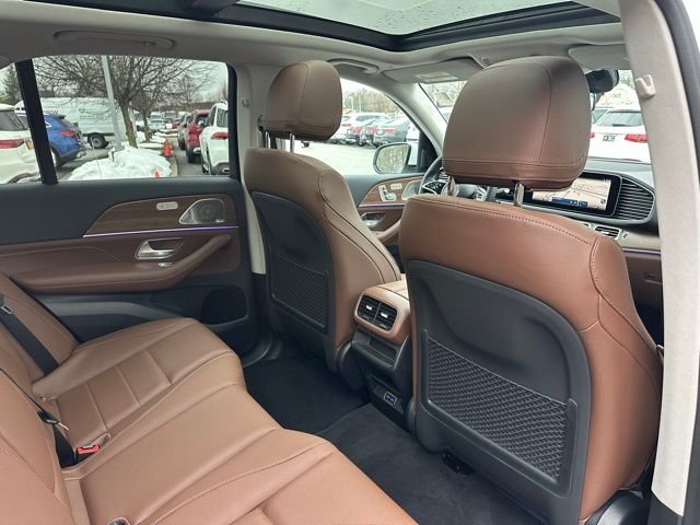 Used 2026 MANUFAKTUR Moonlight White Metallic Mercedes-Benz GLE 350 image 23