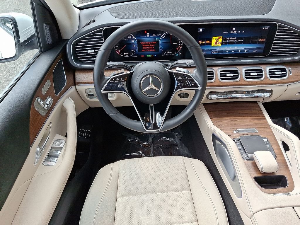 Certified Used 2025 Polar White Mercedes-Benz GLE 450e image 11