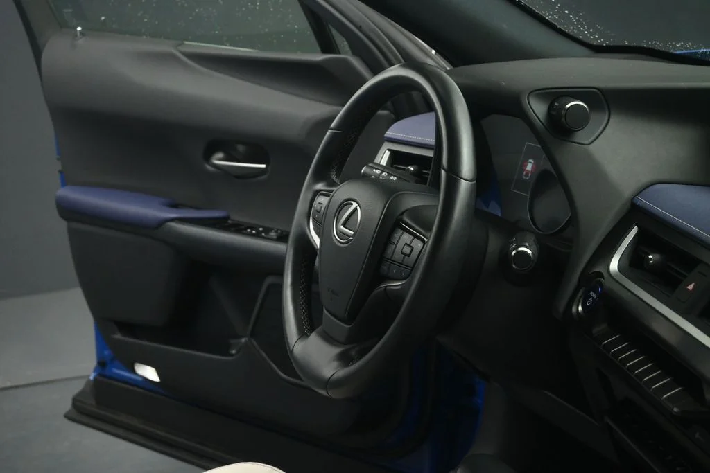 Used 2021 Blue Lexus 250h Base image 64
