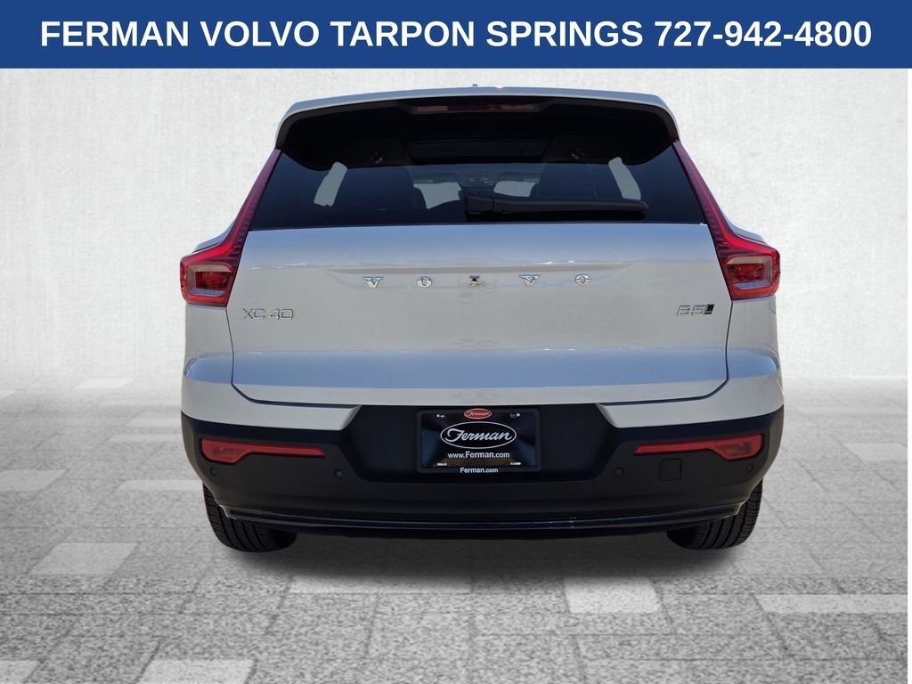 2026 Volvo XC40 Plus - Photo 8