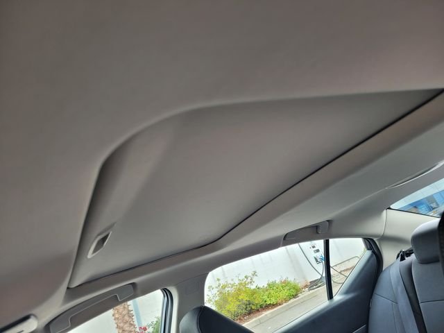 Used 2019 Blue Nissan 2.5 SV image 21
