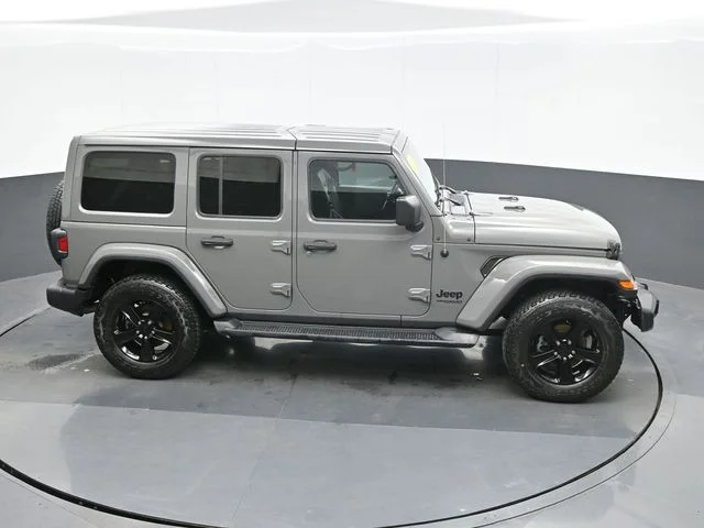 Used 2021 Gray Jeep Unlimited Sahara Altitude image 16