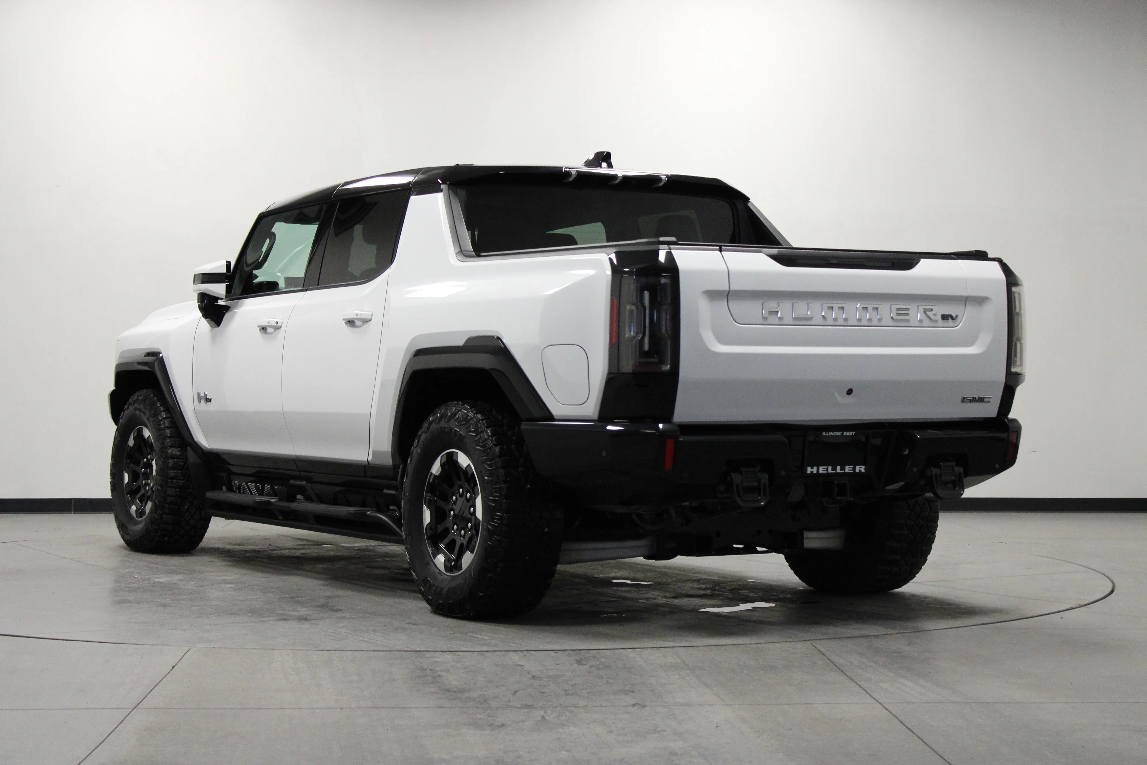 Used 2023 Interstellar White GMC 3X image 6