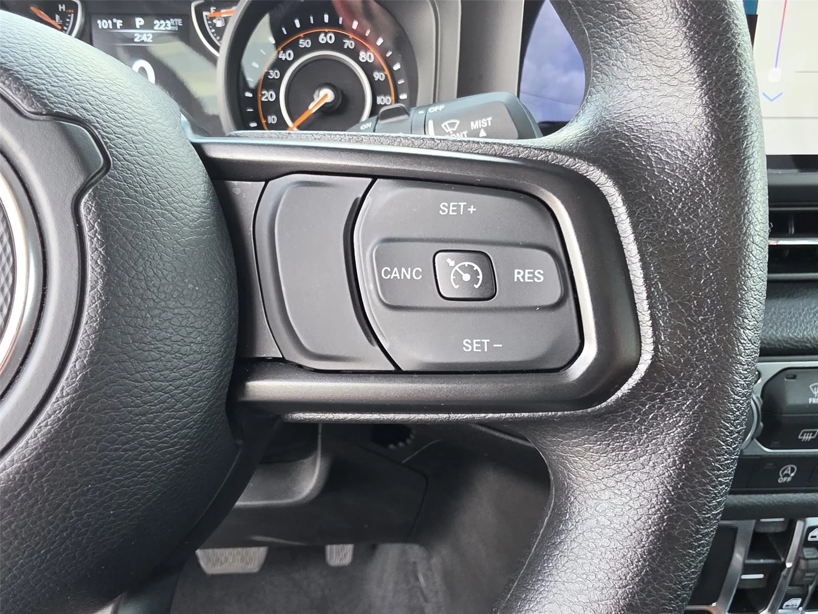 Used 2026 Granite Crystal Metallic Clearcoat Jeep Sport image 28
