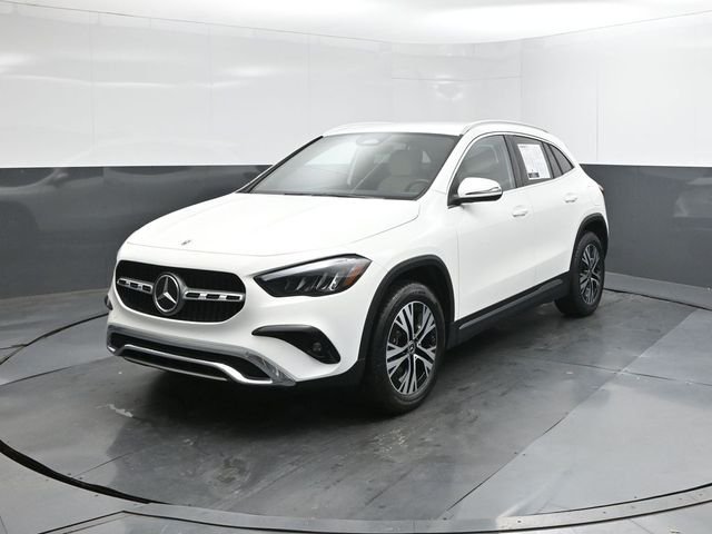 Used 2025 White Mercedes-Benz GLA 250 image 1