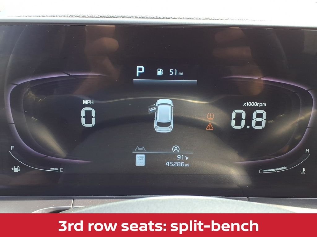 Used 2023 Dark Moss Kia S v6 w/sunroof & 3rd row image 22