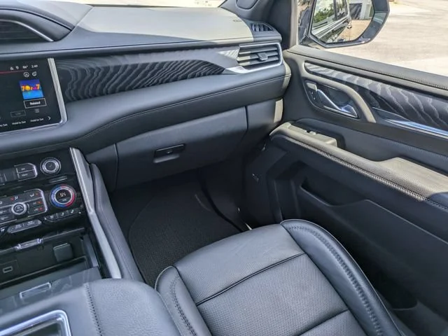 Used 2023 Onyx Black GMC Denali image 17