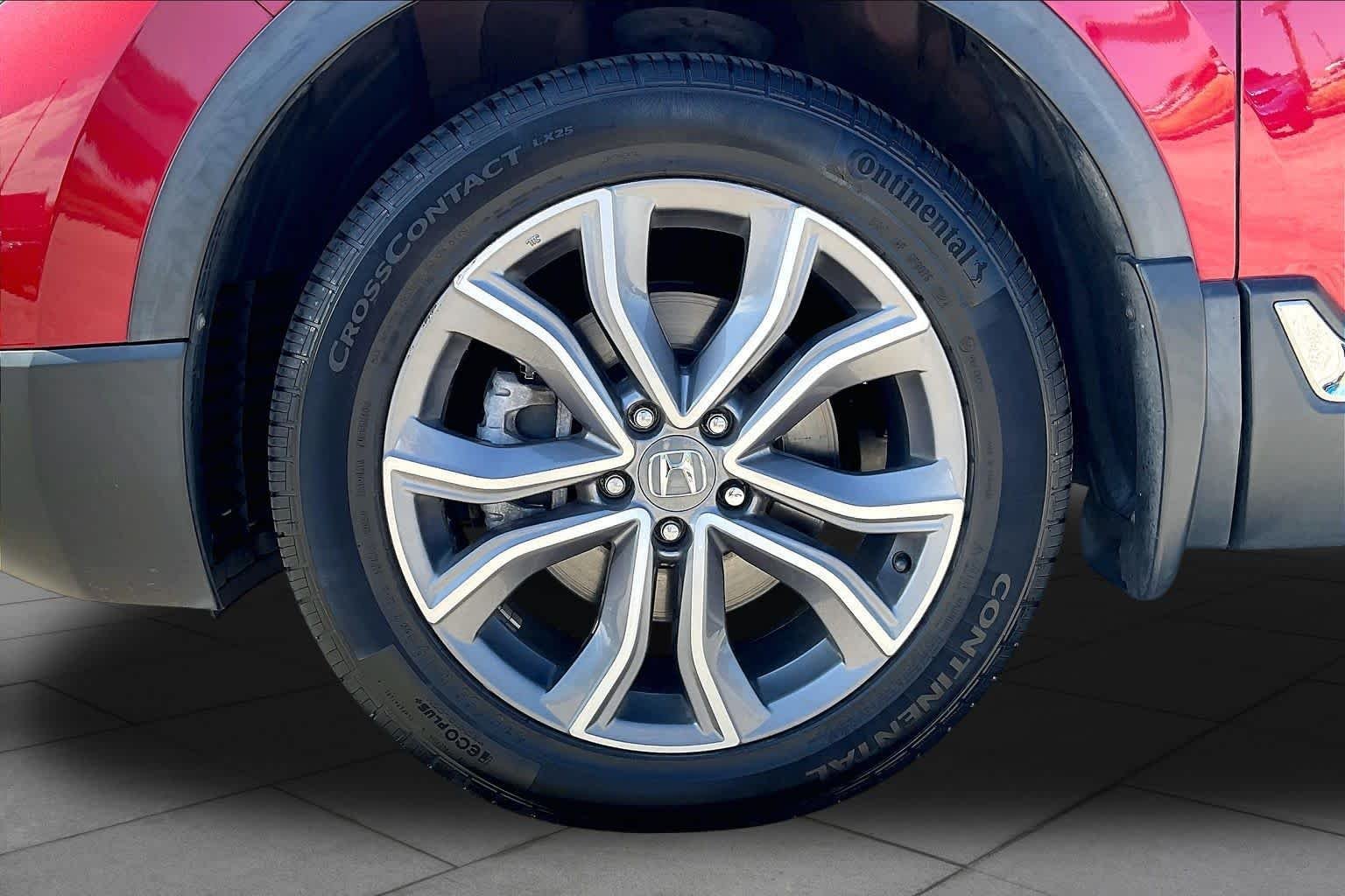 Used 2022 Radiant Red Metallic Honda Touring image 11