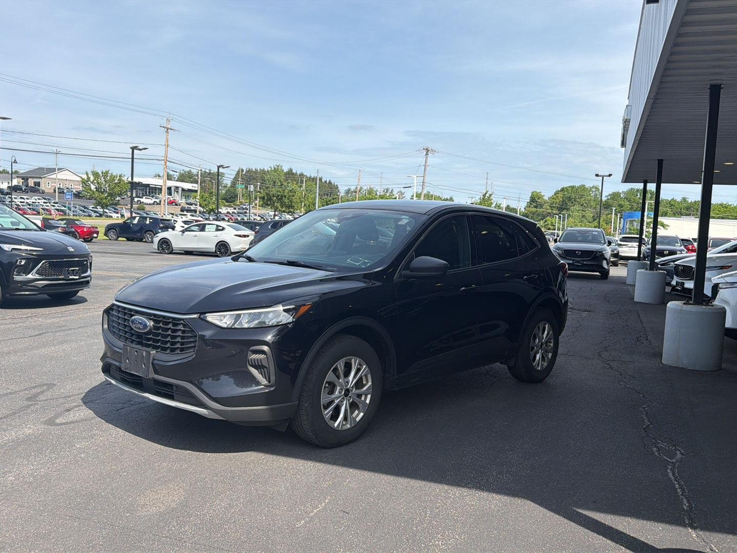 Used 2023 Agate Black Ford Active image 3