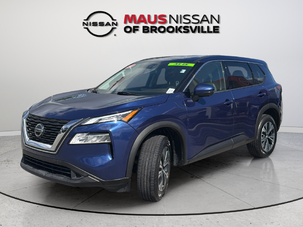 Used 2021 Blue Nissan SV image 5