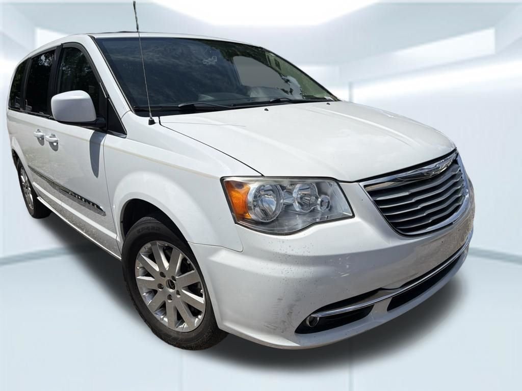 Used 2016 Bright White Clearcoat Chrysler Touring image 5