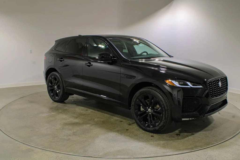 2026 Jaguar F-Pace R-Dynamic S - Photo 7