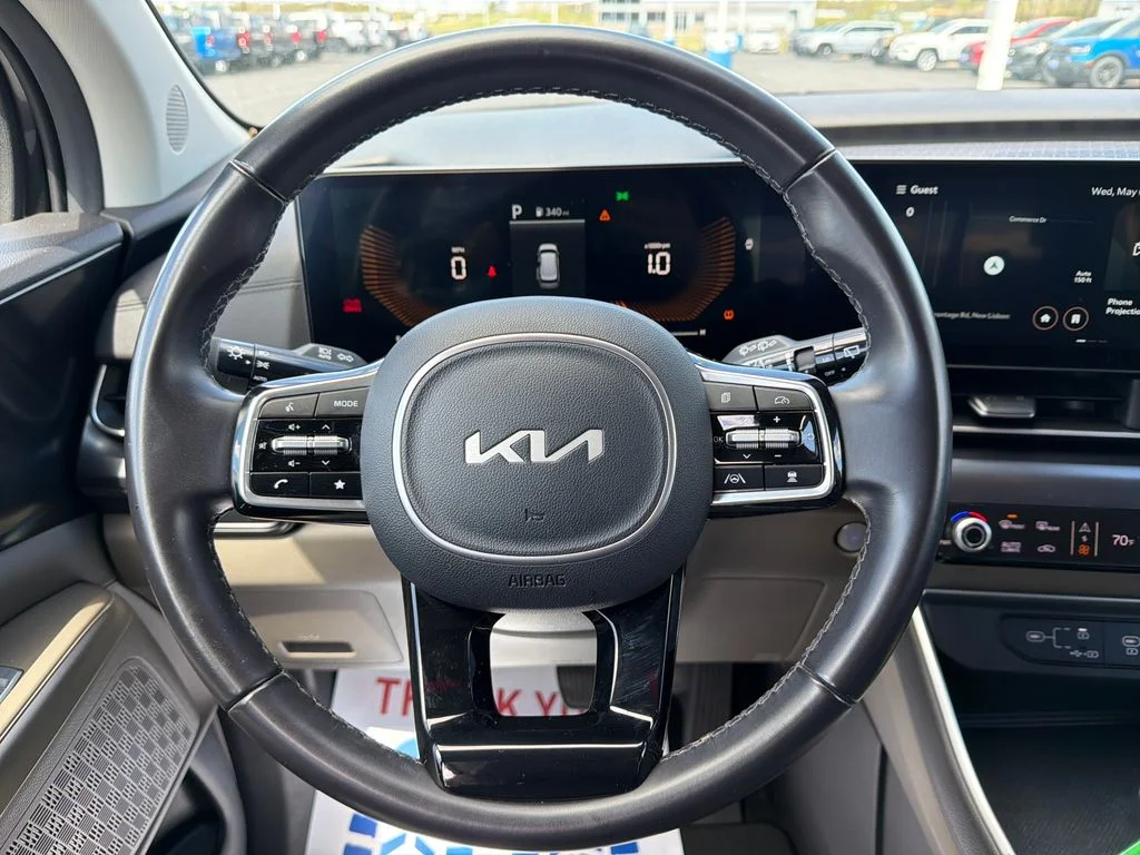 Used 2025 Gray Kia LXS image 14