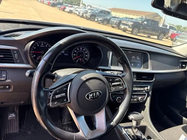 2019 Kia Optima S - Photo 10