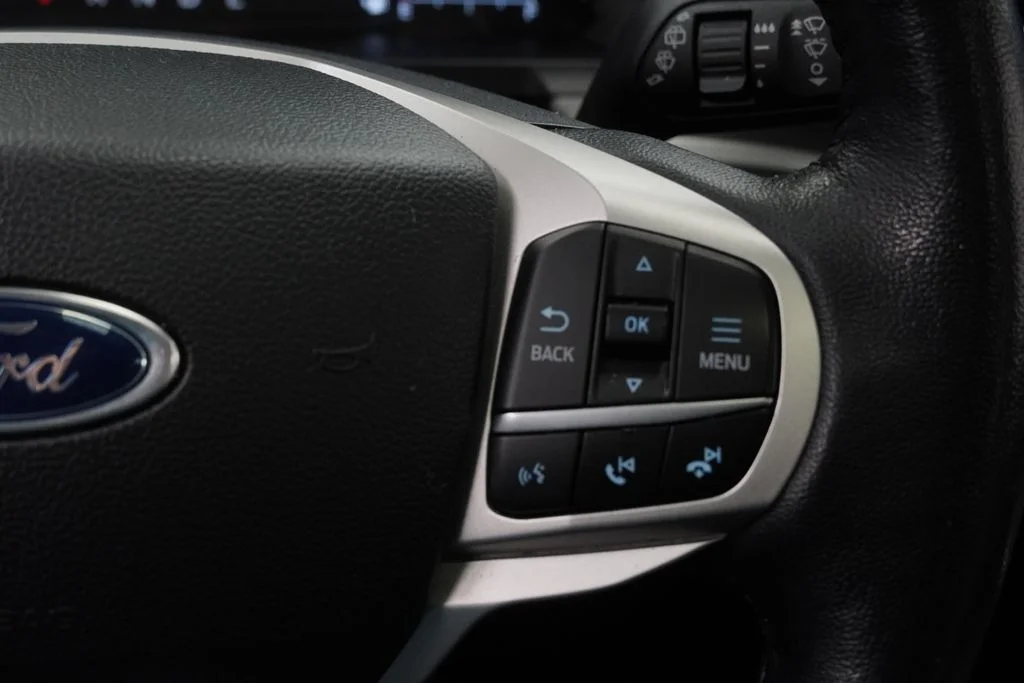 Used 2022 Black Ford XLT image 43