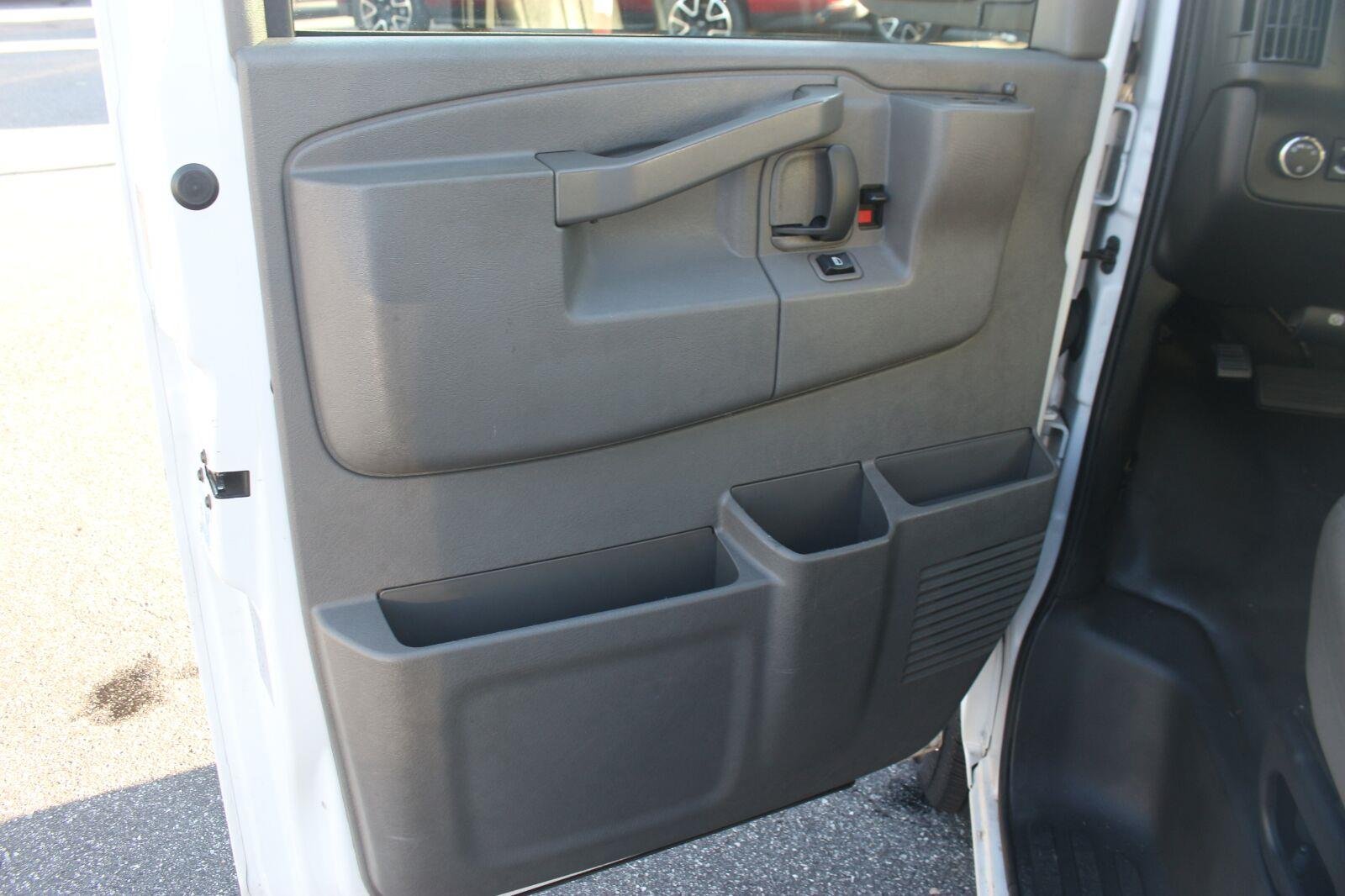 Used 2021 SUMMIT WHITE Chevrolet RWD 2500 155" image 13