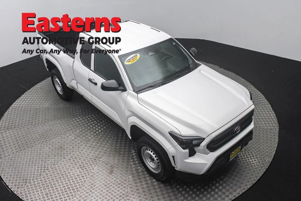Used 2025 White Toyota SR image 3