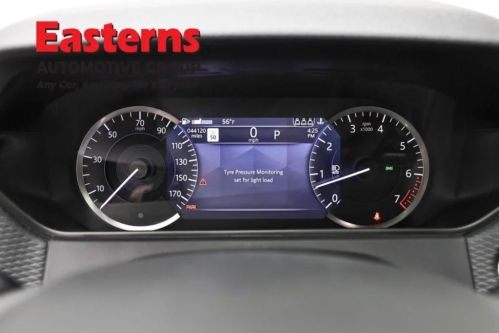 Used 2023 Gray Land Rover R-Dynamic S MHEV image 17