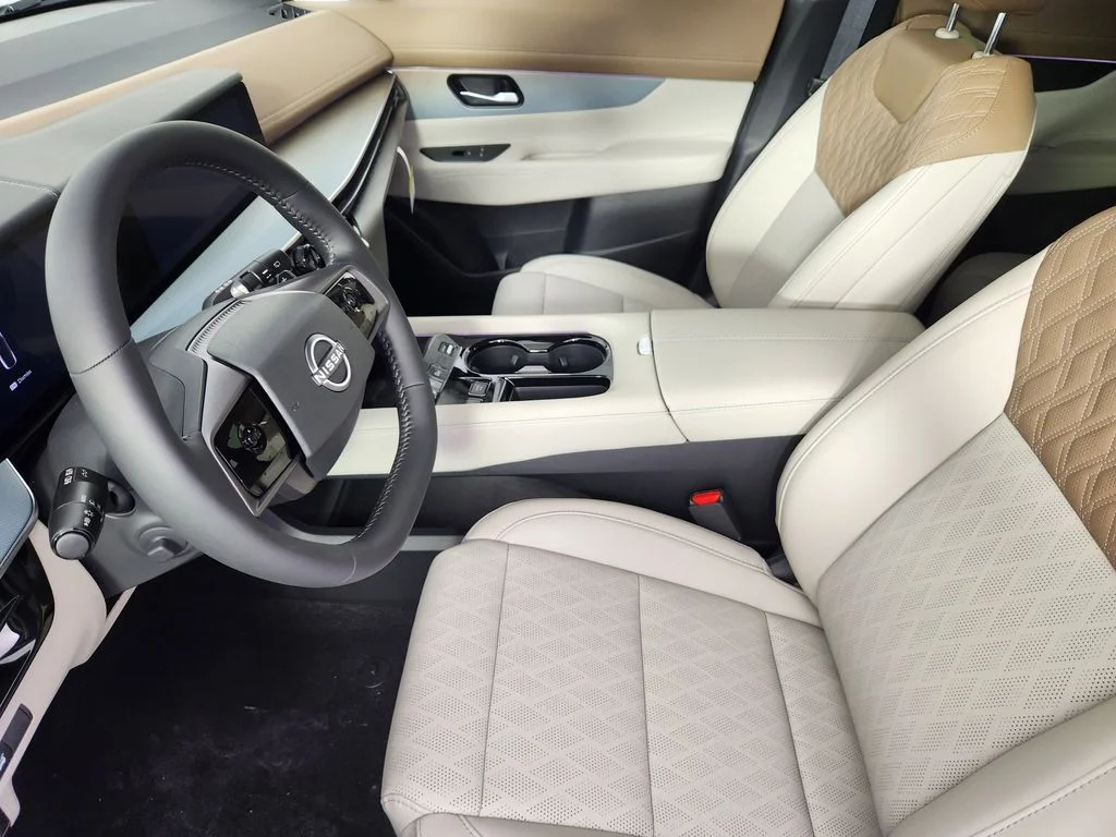 New 2026 Blue Nissan Platinum image 10