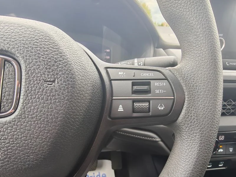 Used 2025  Honda LX image 23