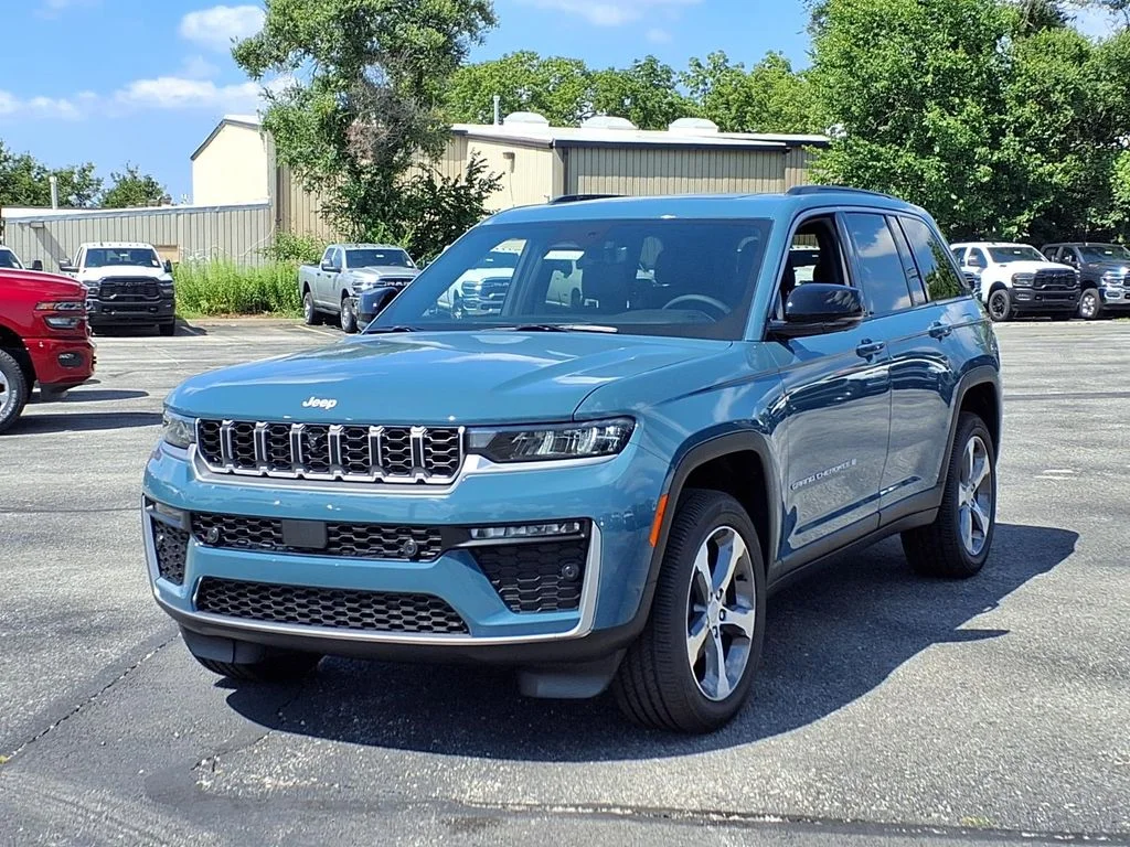 New 2026 Steel Blue Exterior Paint Jeep Limited image 2