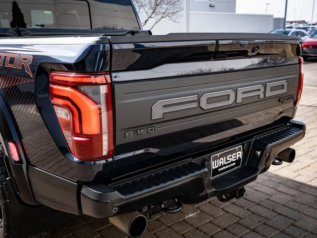 2024 Ford F-150 Raptor - Photo 18
