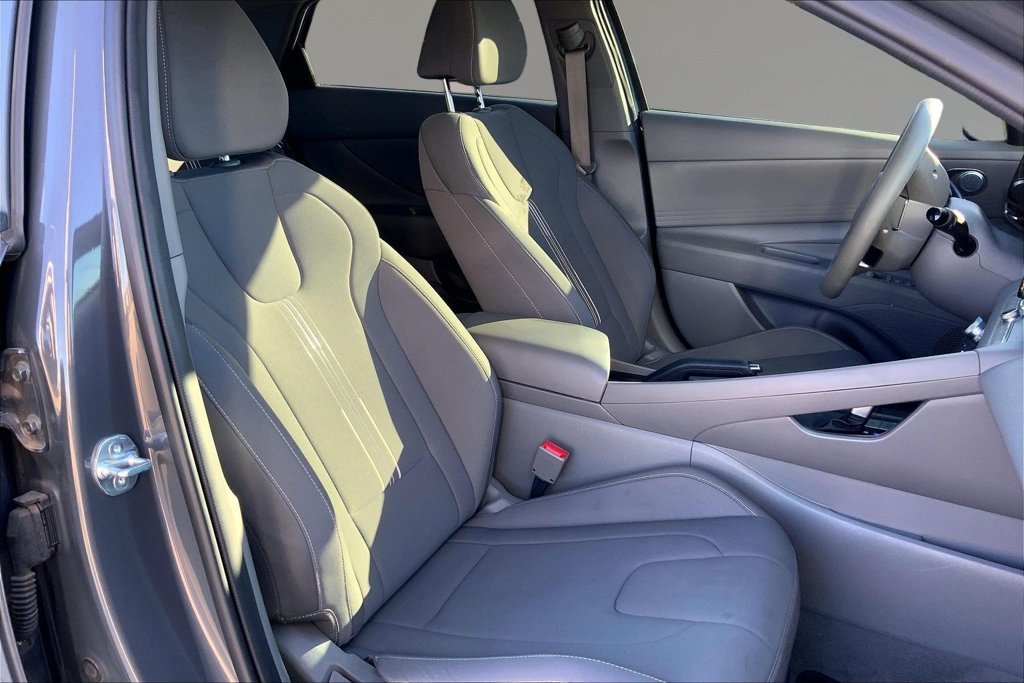 Used 2024 Ecotronic Gray Hyundai SEL image 7