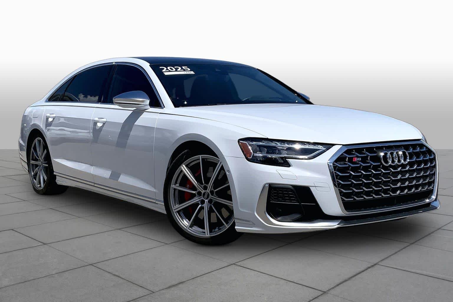 Used 2025 Glacier White Metallic Audi  image 3