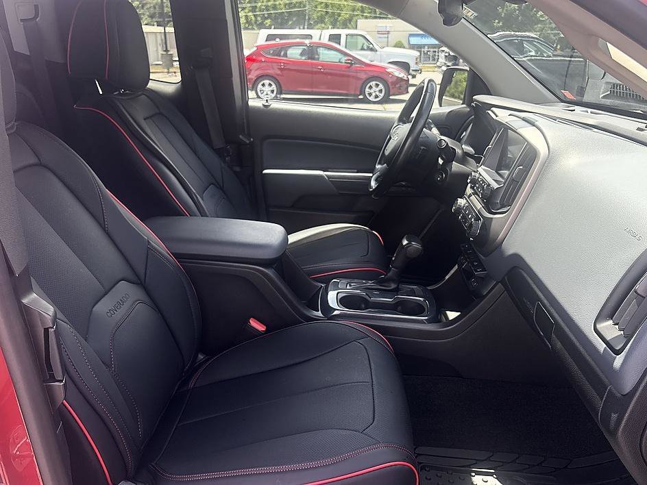 Used 2016 Red Rock Metallic Chevrolet 4WD Z71 image 15