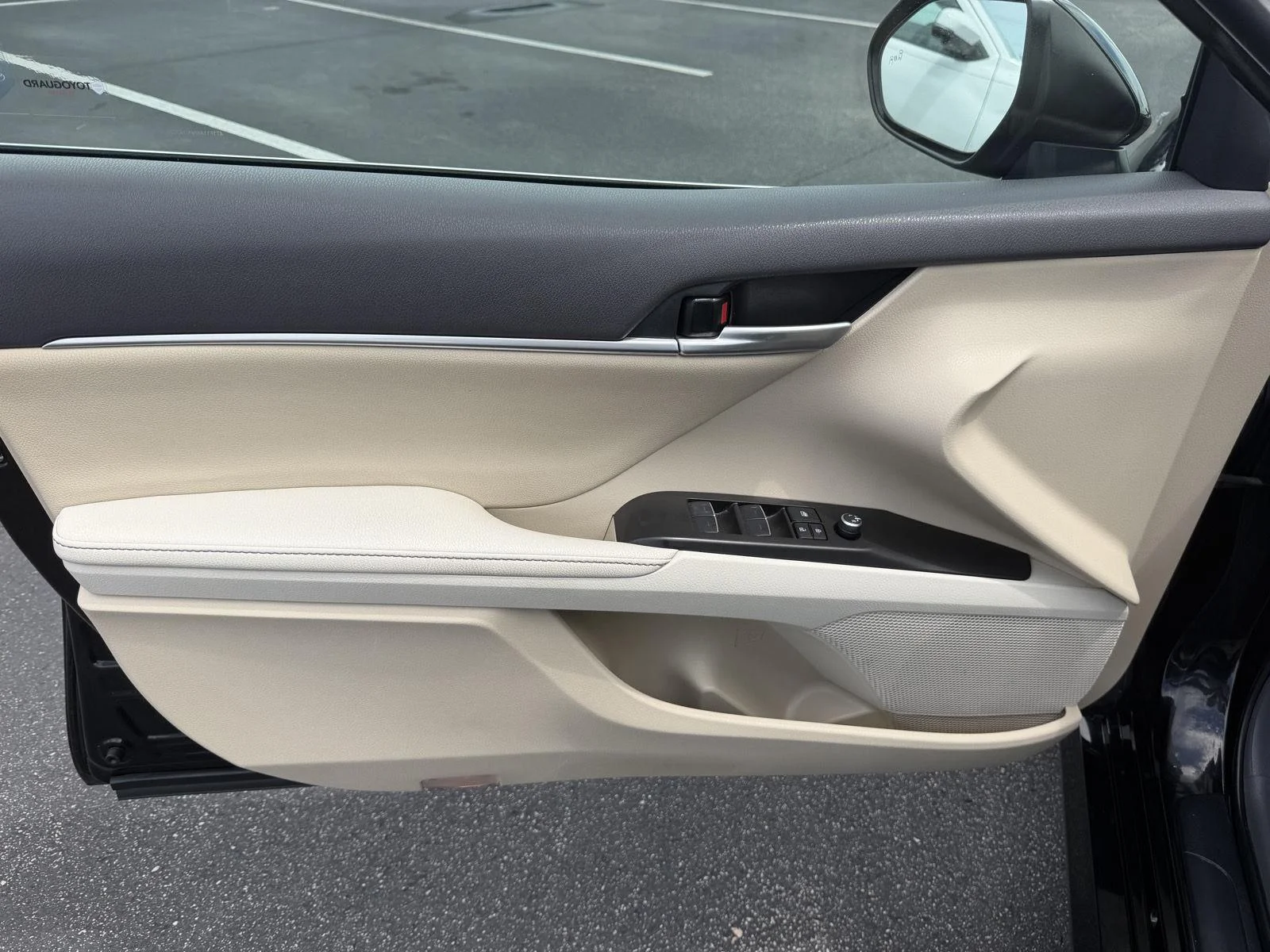 Used 2023 Midnight Black Metallic Toyota XLE image 10