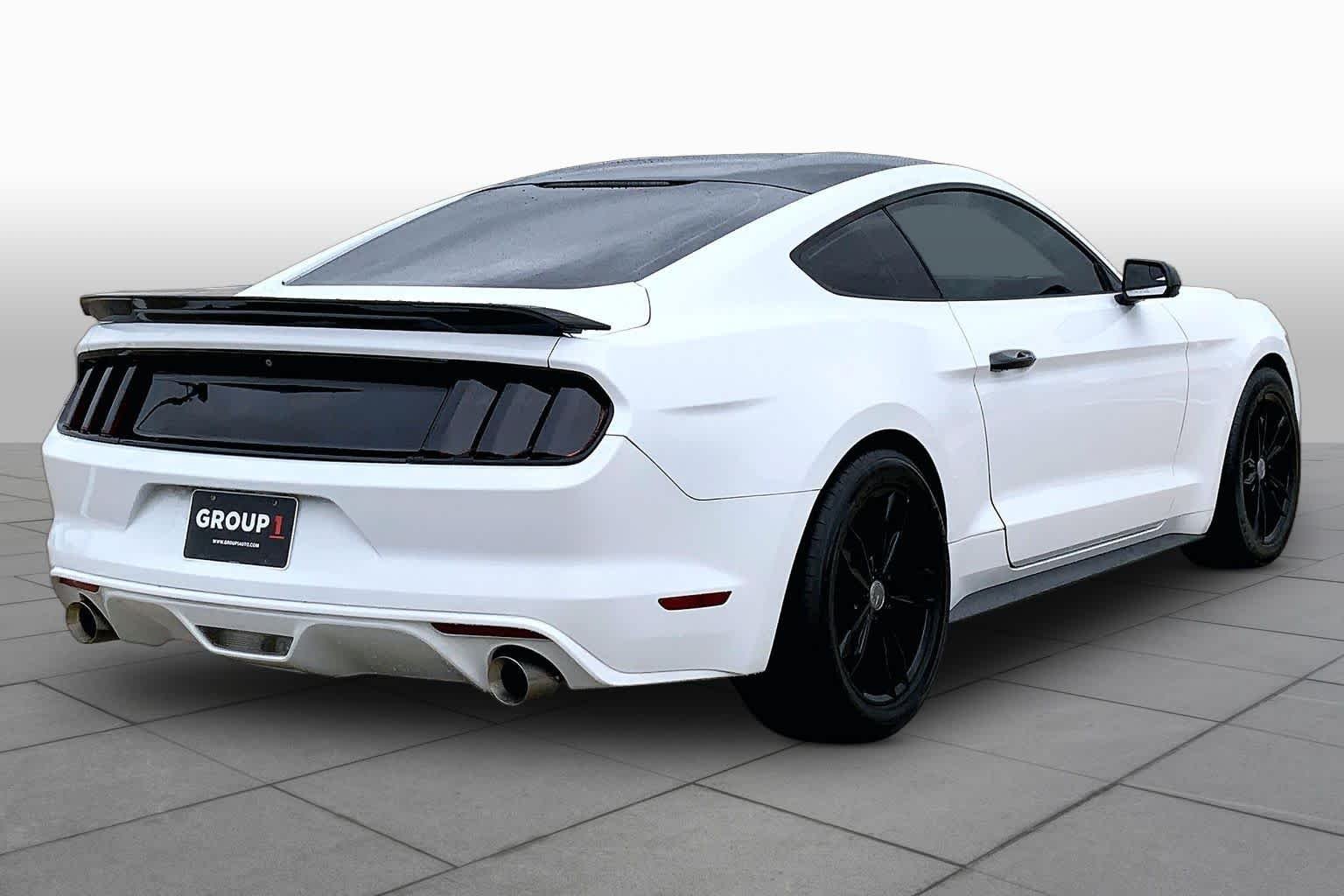Used 2015 Oxford White Ford EcoBoost image 11