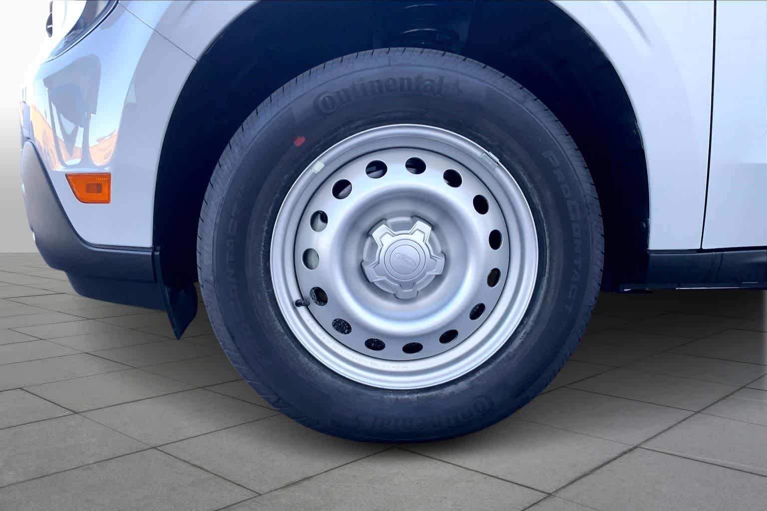 New 2026 Space White Metallic Ford XL image 12