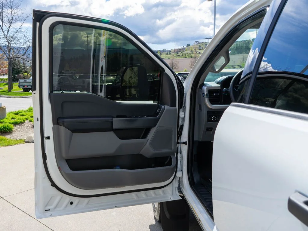 Used 2023 White Ford XLT image 15