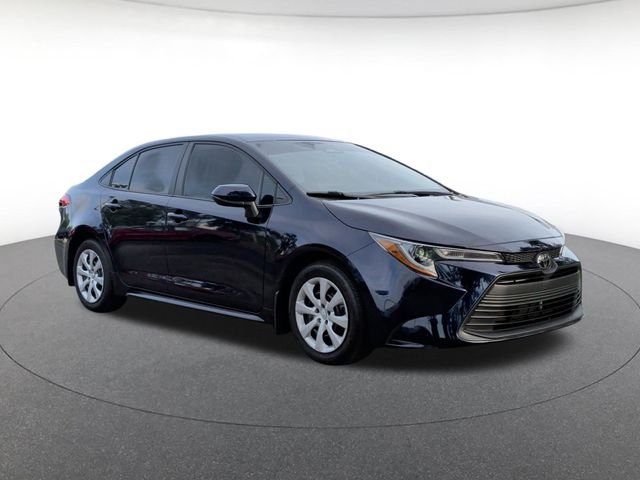 Certified Used 2025  Toyota LE image 8
