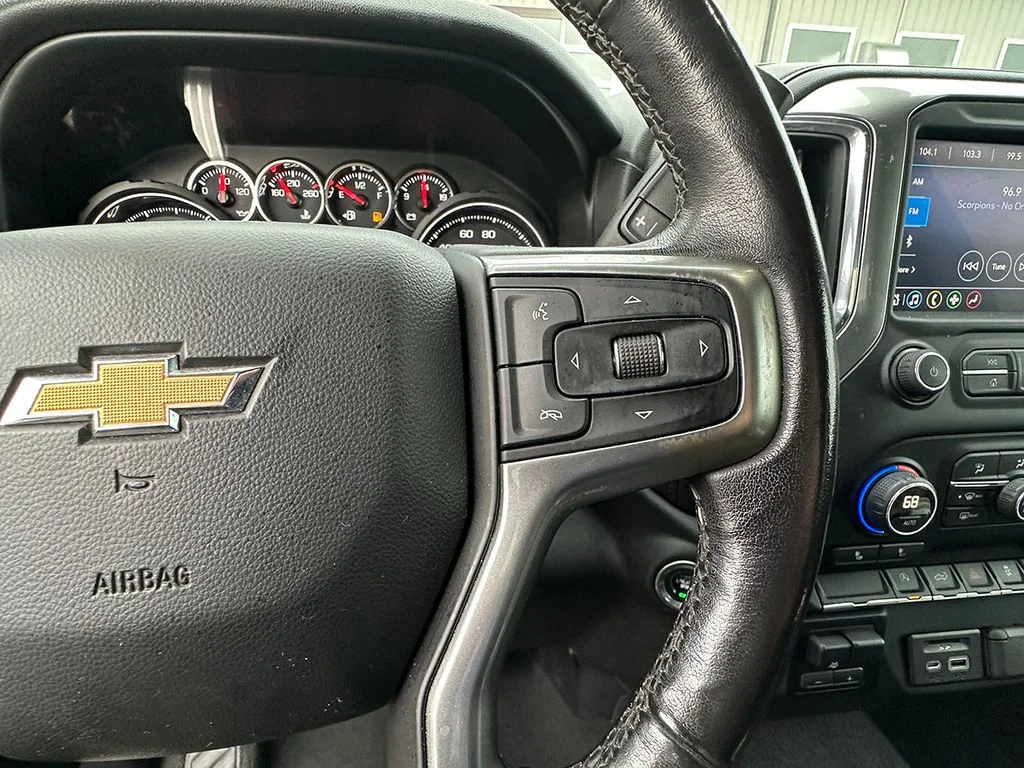 Used 2019 Red Chevrolet LT image 38