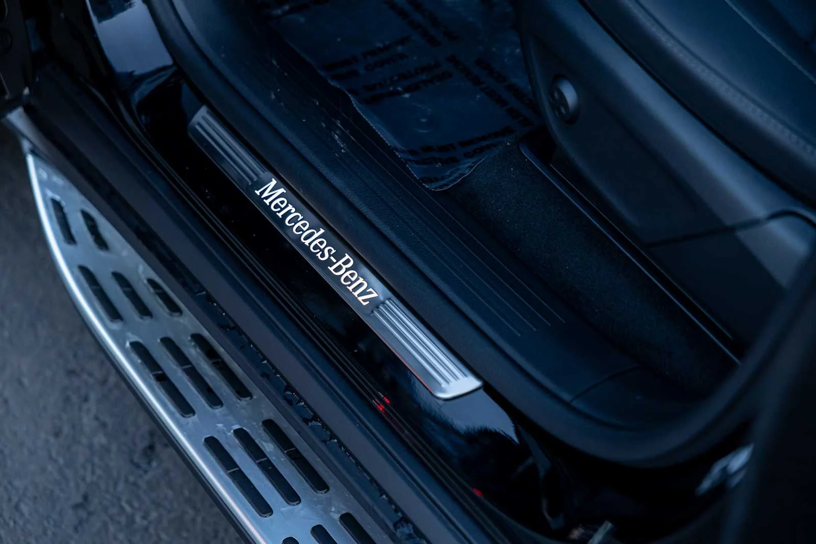 New 2026 Black Mercedes-Benz GLE 450 image 13