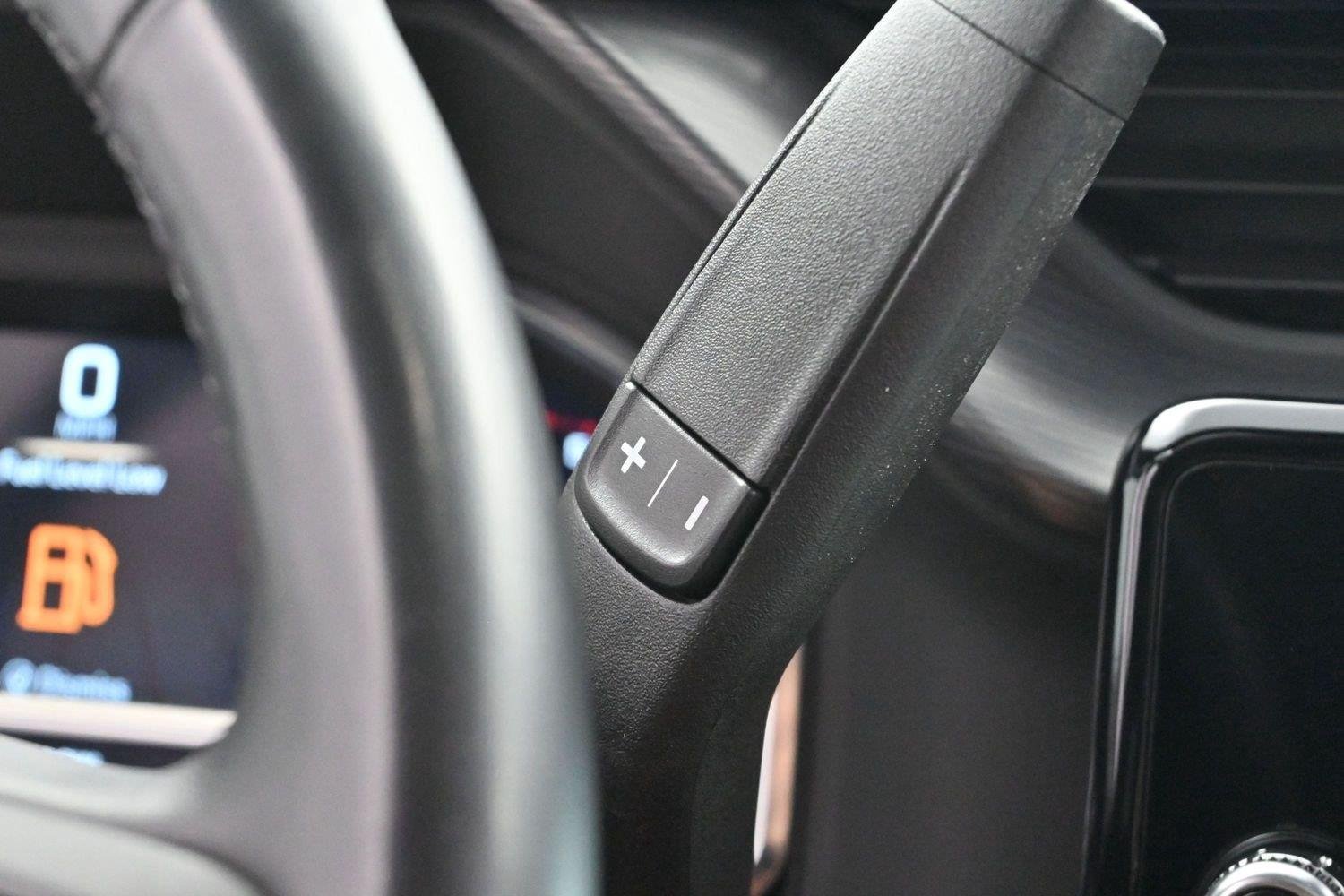 Used 2025 Summit White GMC Denali Ultimate image 27