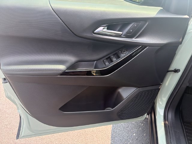 Used 2026 Green Chevrolet LT image 13
