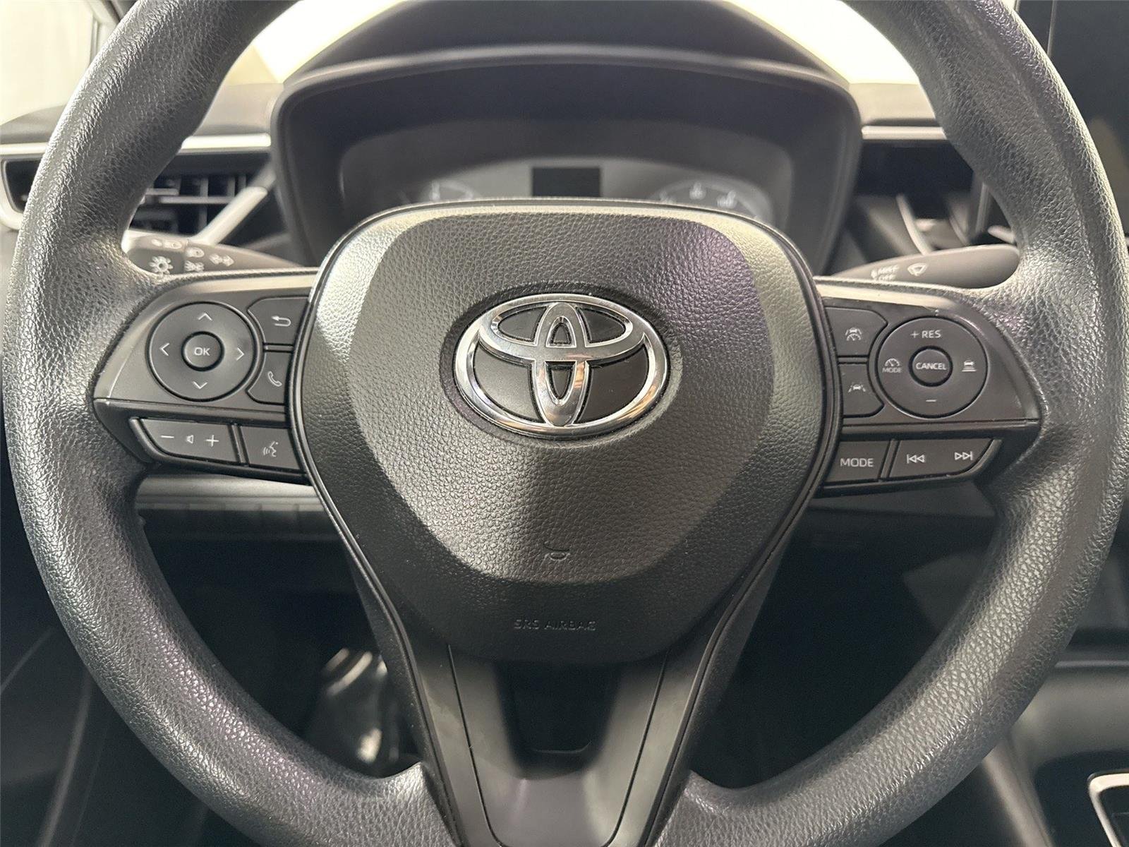 Used 2024 Ice Cap Toyota LE image 16