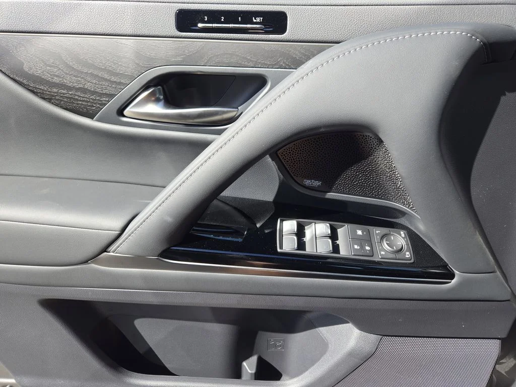 New 2026 Manganese Luster Lexus 700h Luxury image 16