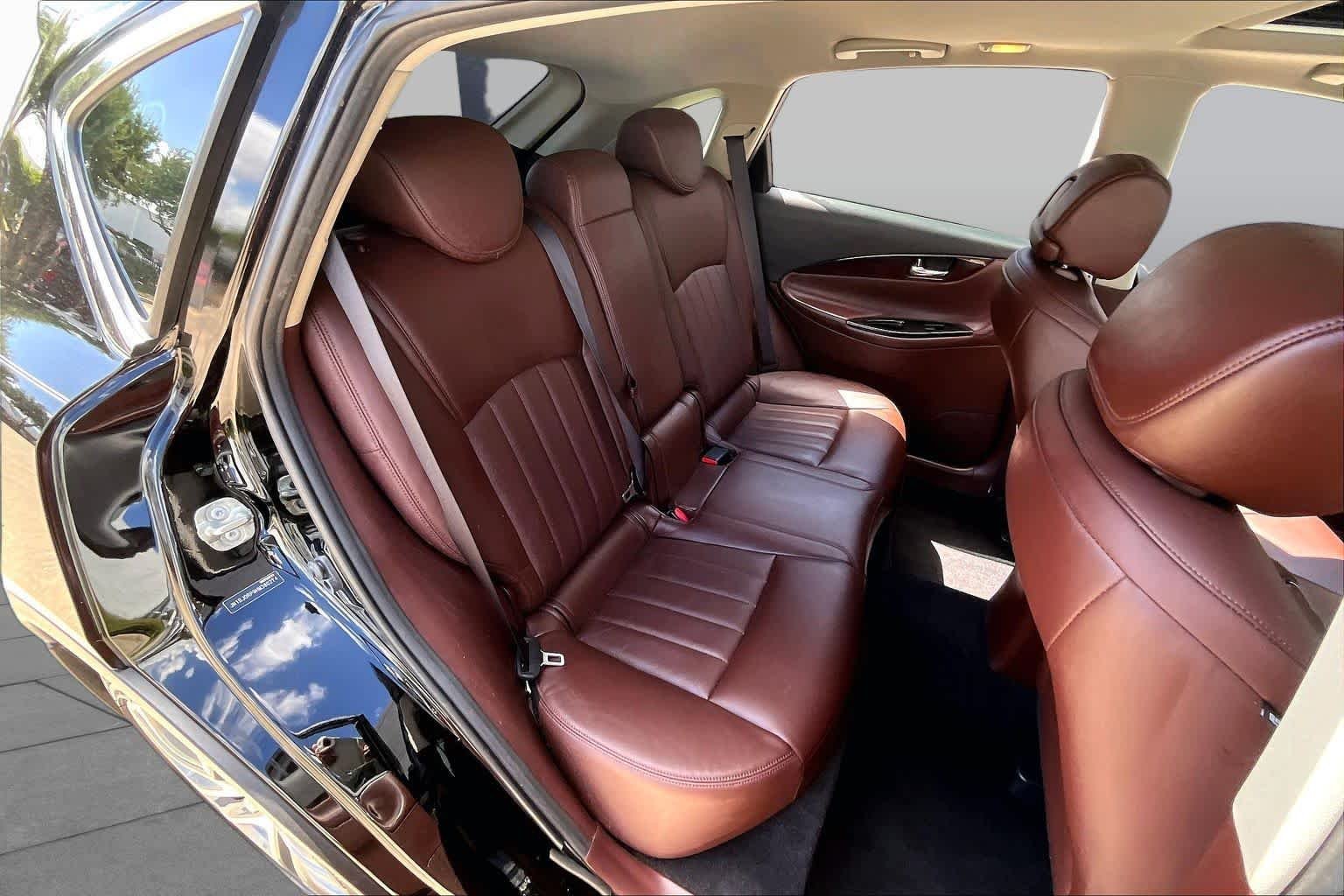 Used 2017 Black Obsidian INFINITI  image 21