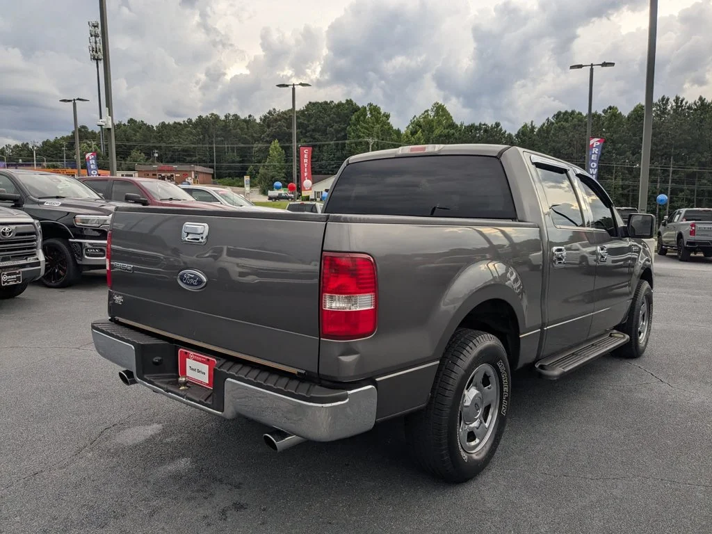 Used 2005  Ford XLT image 5