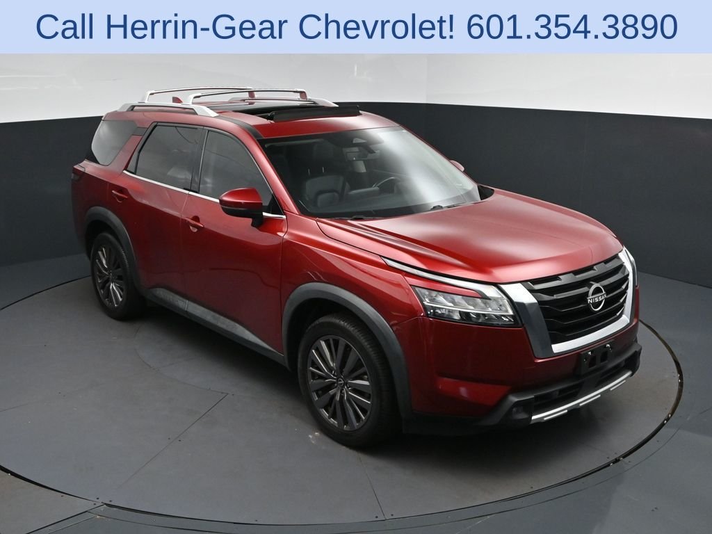 Used 2023 Red Nissan SL image 1
