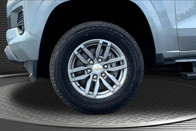 2026 Chevrolet Colorado LT - Photo 13