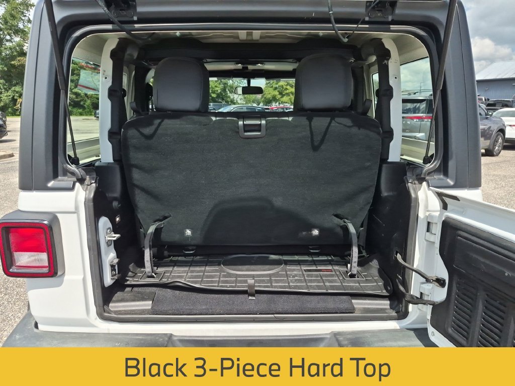 Used 2019 White Jeep Sport S image 27