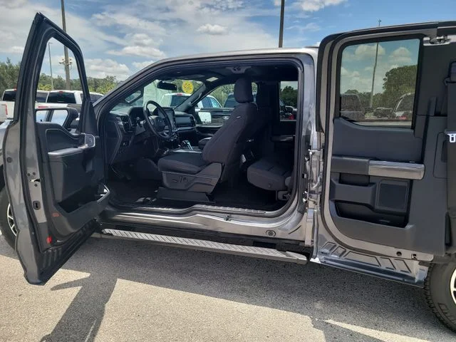 Used 2023 Gray Ford XLT image 11